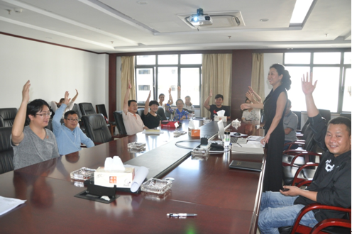 通泰置業(yè)組織趣味學(xué)習(xí)黨務(wù)知識(shí)活動(dòng)