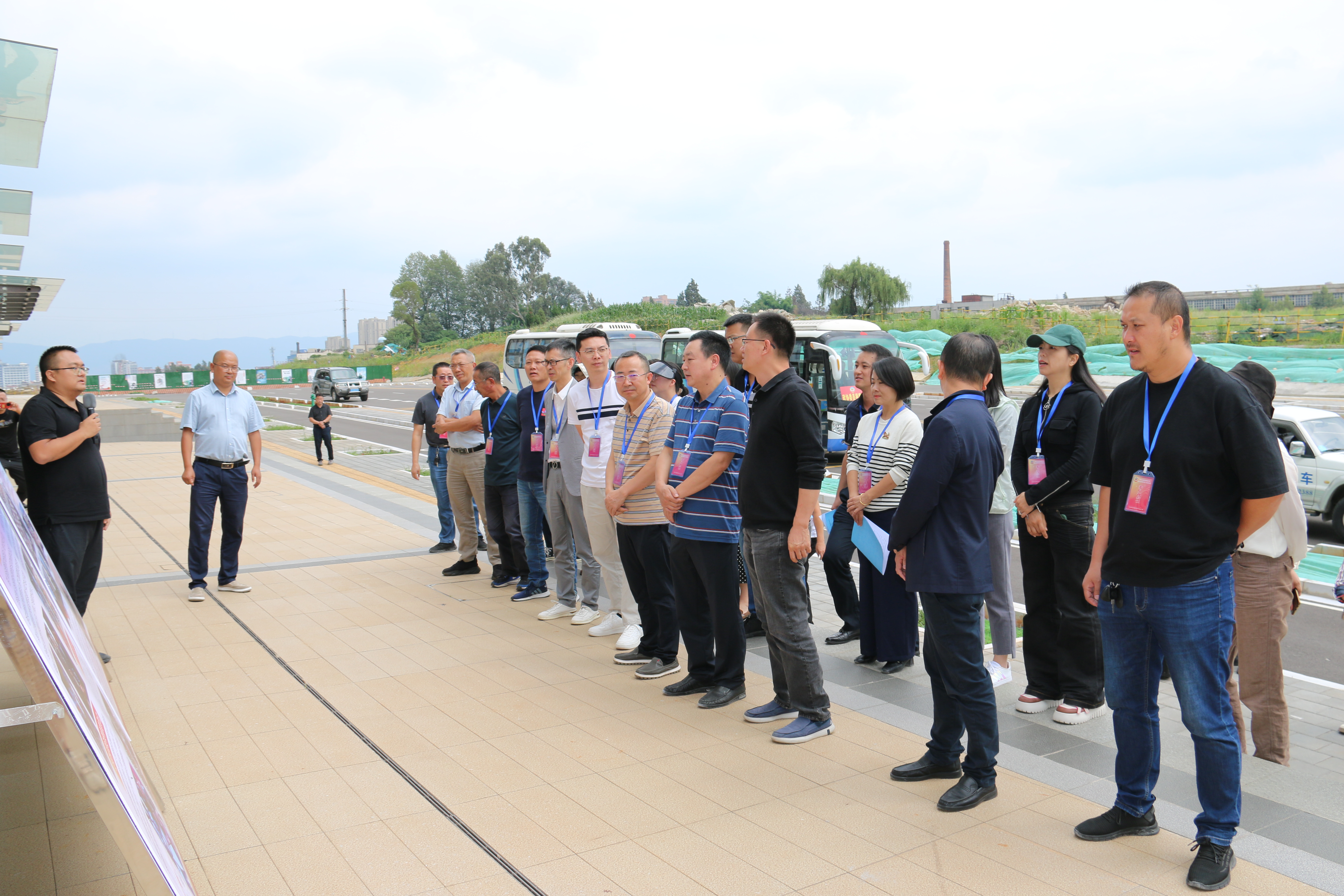 麒麟?yún)^(qū)政協(xié)副主席張興才到靖云雅苑項(xiàng)目調(diào)研