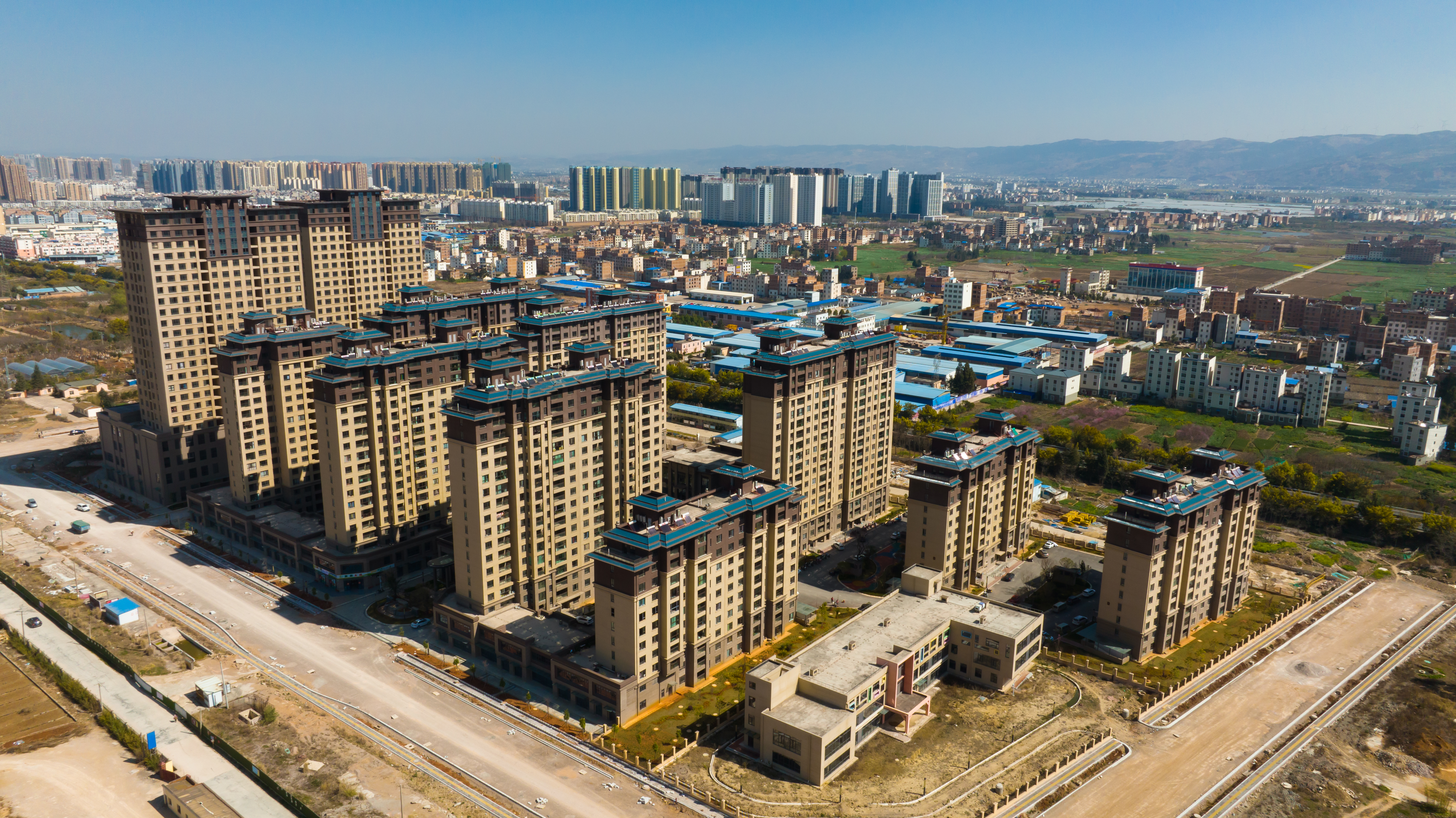 大干50天 | 曲靖片區(qū)南部新城棚戶區(qū)改造項目安置房取得不動產(chǎn)權(quán)證