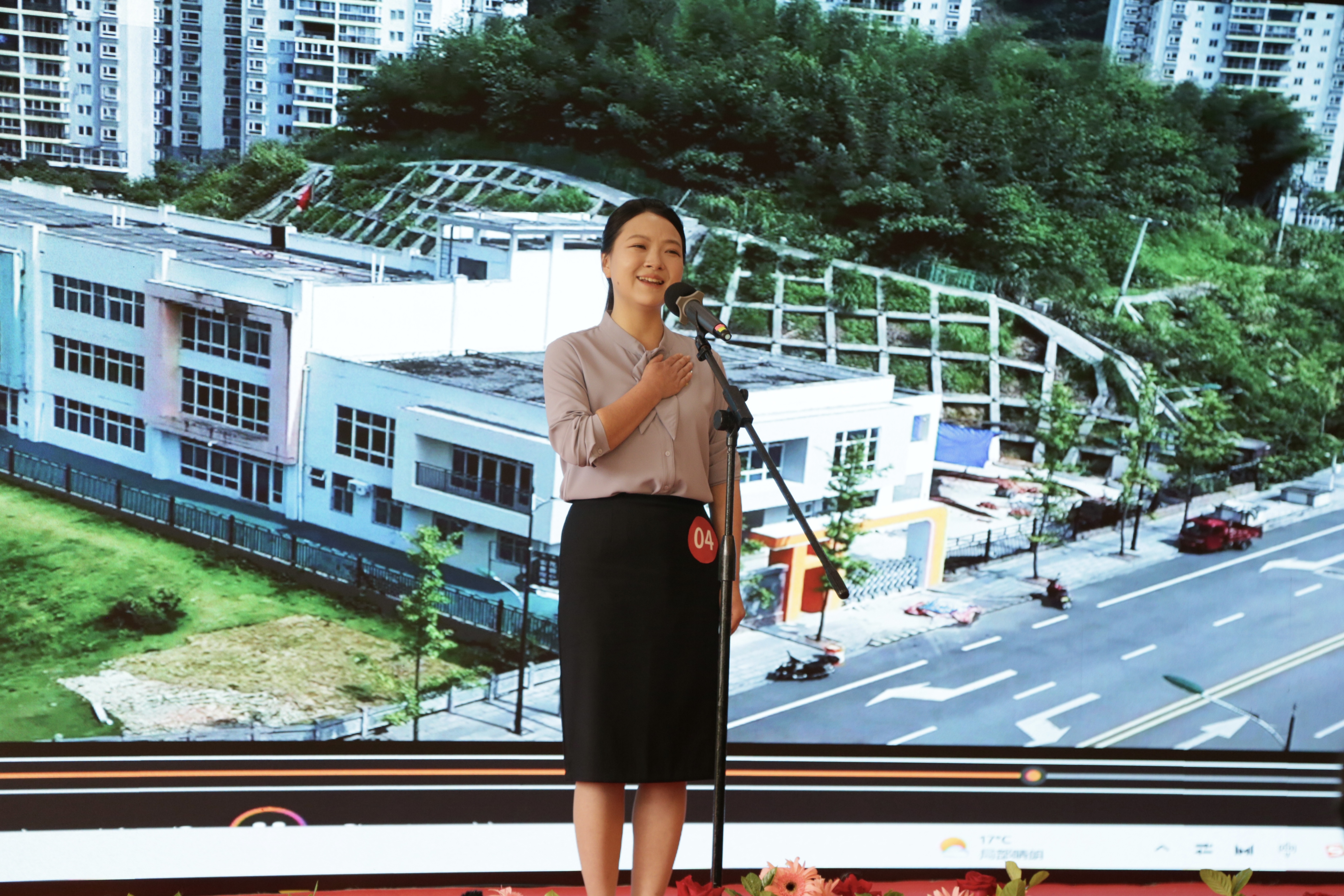 公司選手邵明雯在經(jīng)開(kāi)區(qū)“紅土地之歌”演講比賽中榮獲一等獎(jiǎng)